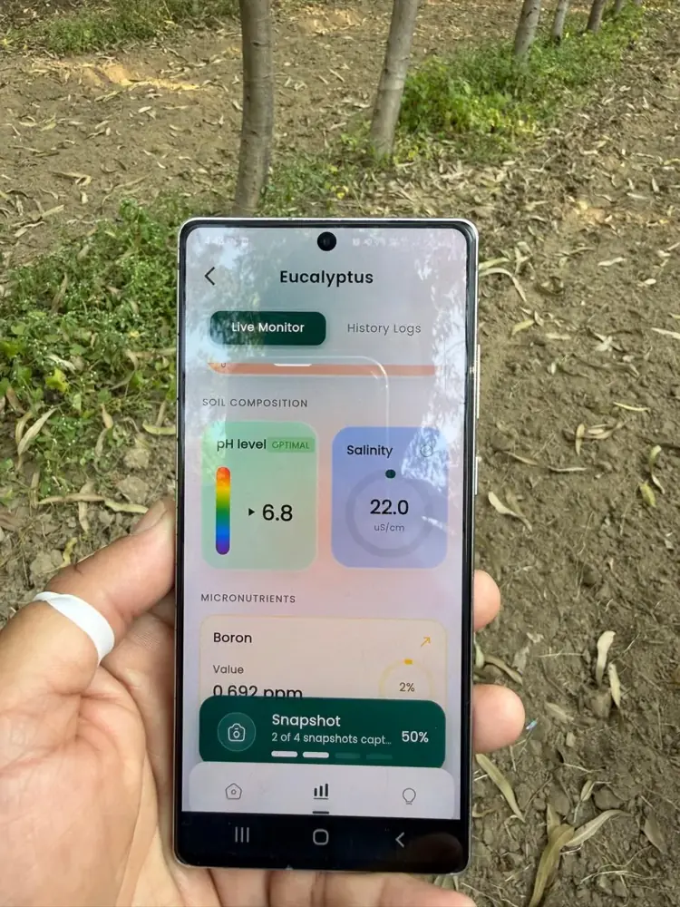 Soilo app showing pH and salinity results in the field